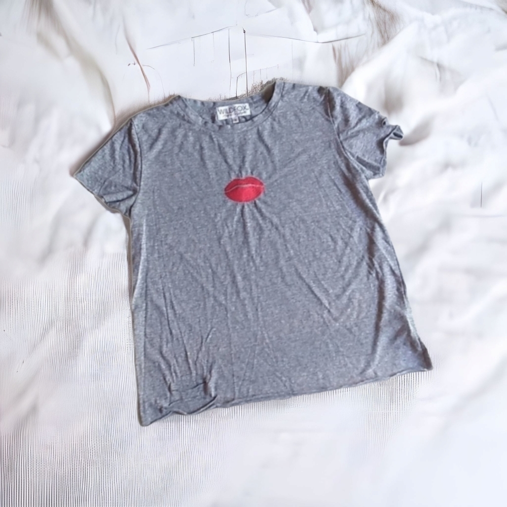 Wildfox Pucker Up Stellar Crew Slashed Short Sleeve Tee - Picture 4 of 9